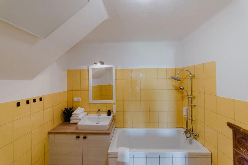 Apartmany Stare Mesto Znojmo Bagian luar foto